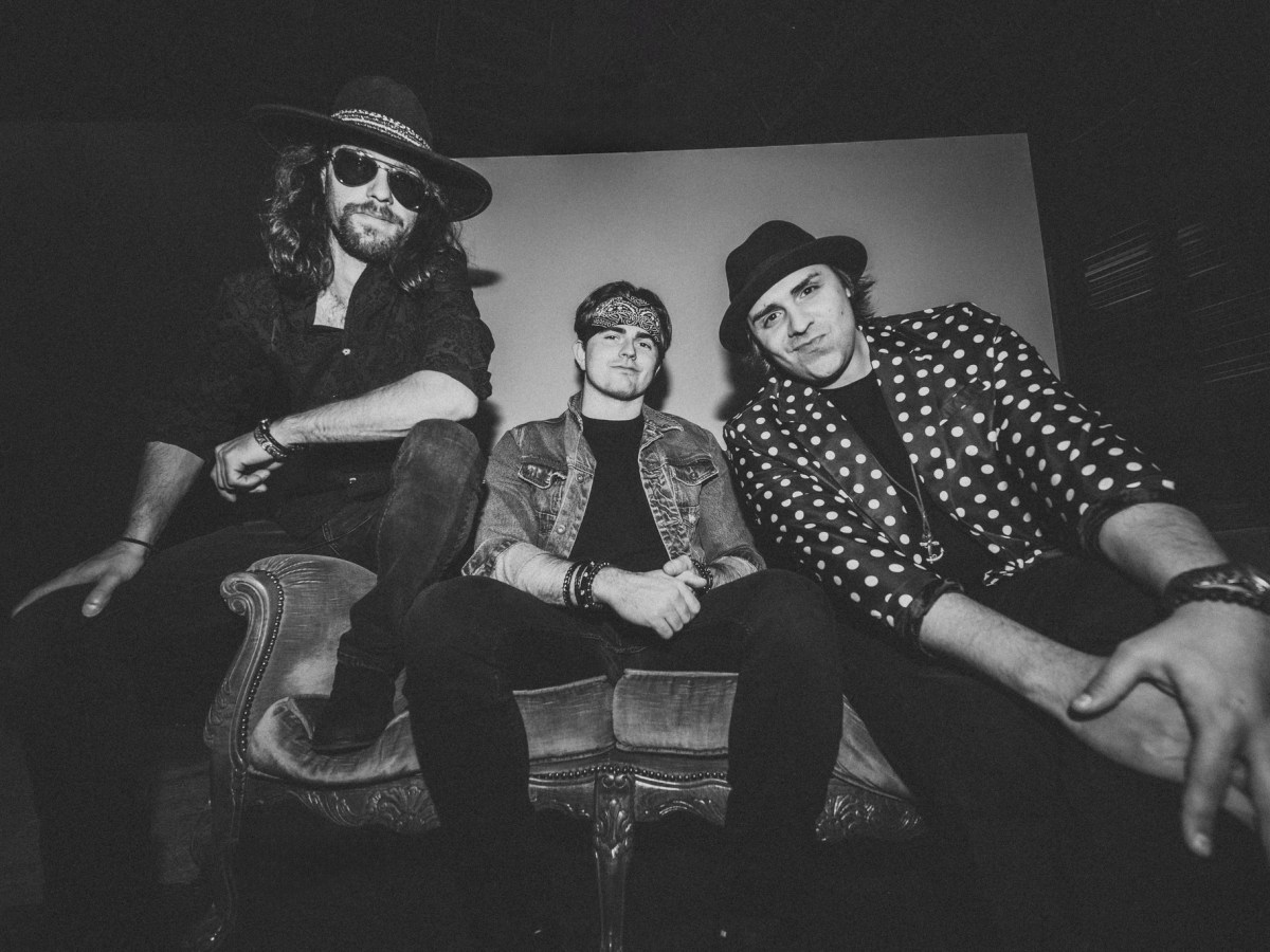 Sunday Riot Club: White Bronco – An Energizing Rock Track&nbsp;Review