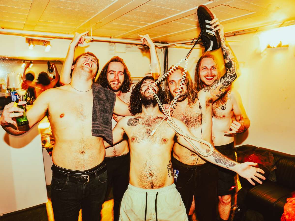 Inside The Mind Of Psychedelic Porn Crumpets: An&nbsp;Interview