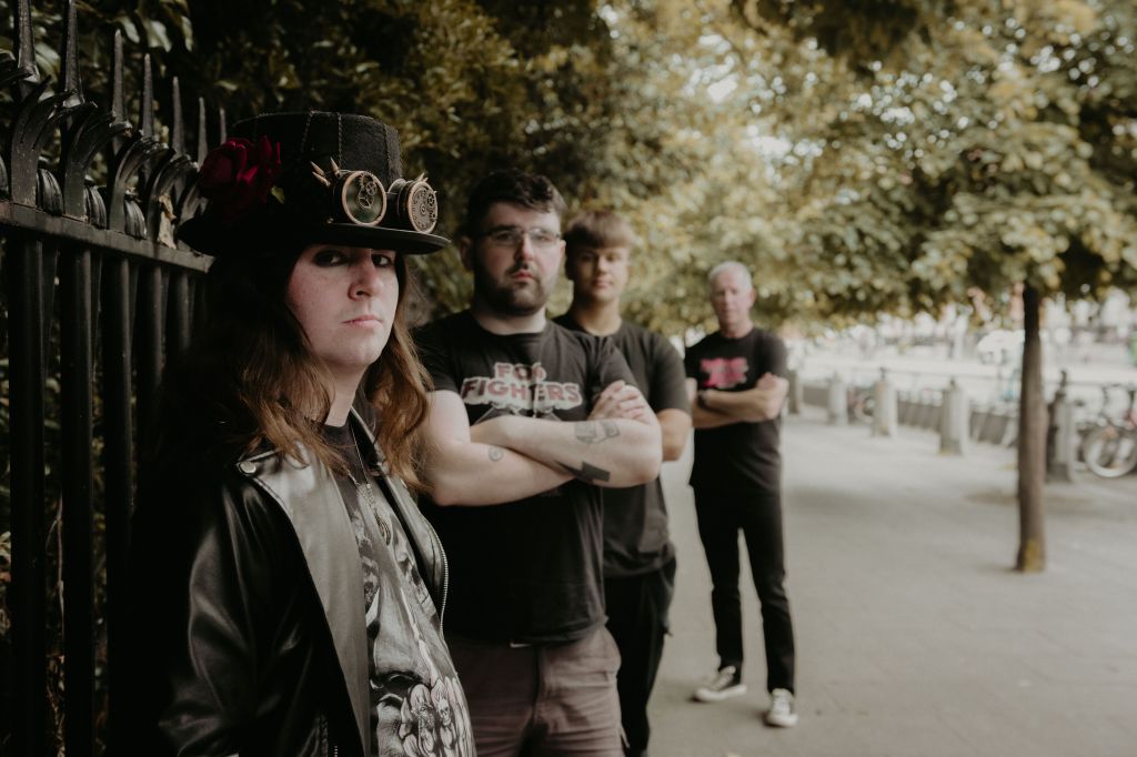 Mirrorglass Album Review: Handle With&nbsp;Care