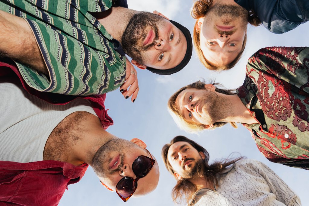 Yeast Machine Looking Down During Interview With Fox Reviews Rock