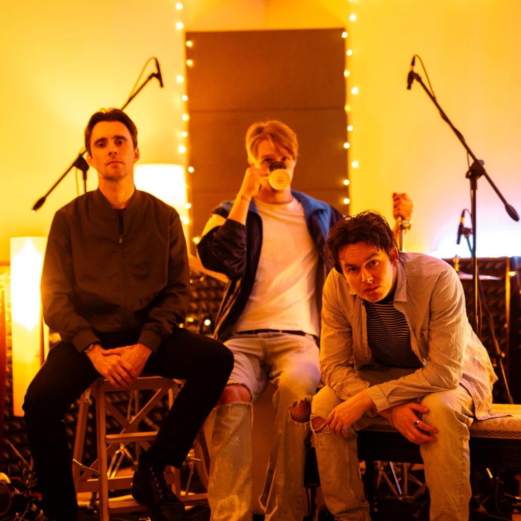 Song Of The Week – False Heads – Rabbit&nbsp;Hole