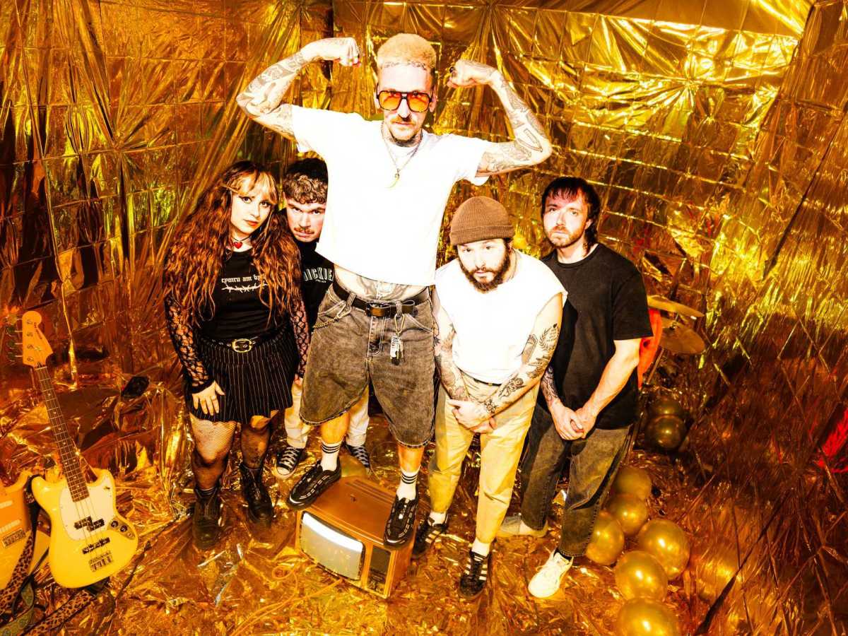 BAMBEES Strike Gold With&nbsp;Machismo